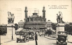 Paris CPA Trocadero and the bridge of iena