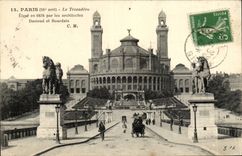 Paris CPA Trocadero and the bridge of iena