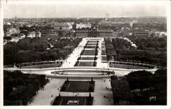 Paris CPA gardens of the Champ de Mars and the military academy