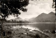 Lourdes MODERN CARD the lake