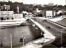 MODERN CARD Lyon the Clemenceau bridge on the Saone and Entering of the tunnel of the russet-red cross