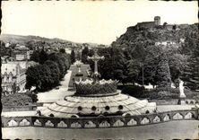 CPSM Lourdes Seen on the esplanade crowns it and the castle