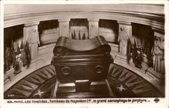 Paris CPA Invalides Tomb of Napoleon 1st Large porphyry sarcophagus