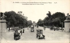 Paris CPA the avenue of the Champs Elysees and horses of Marly