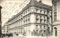 Paris CPA Post office building