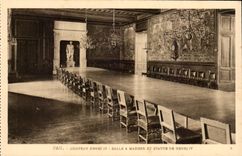 Pau - Schloss Henri IV - Esszimmer und Statue - CPA