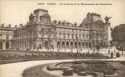 Paris CPA Le Louvre et le monument de Gambetta