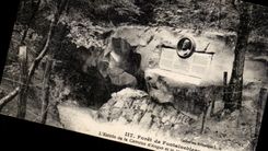 CPA Drill of Fontainebleau Entering of the cave of Augas and the medallion Paul Merwart