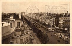 Paris CPA While strolling Which occurred of the Champs Elysees