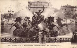 Bordeaux CPA Monument of Girondinspar Dumilatre