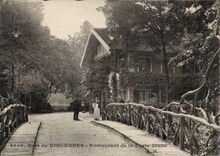 Paris CPA Wood of Vincennes Restoring of the yellow door