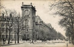 Paris CPA Boulevard Saint Germain Ministry for the war