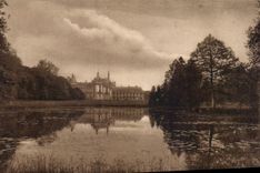 CPA Castle of Chantilly Seen in the park