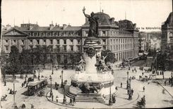 Paris CPA Places Republic