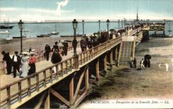 CPA Arcachon Perspective de la nouvelle jetee