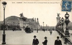 Paris CPA Bridge Alexandre III and the Grand Palais of the Champs Elysees