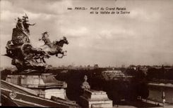 Paris CPA Motif du grand palais et la vallee de la Seine