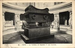 CPA Paris the tomb of Napoleon 1st to Invalides
