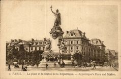 CPA Paris the place and Statue of the Republic
