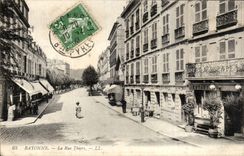 CPA Bayonne the street Thiers
