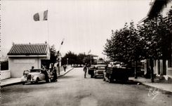 Hendaye MODERN CARD the international bridge Border
