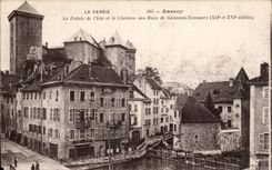 CPA Annecy the palate of the isle and the castle of the dukes of Geenvois Nemours