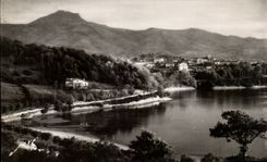 Hendaye MODERN CARD the peak of Haya dominates the city