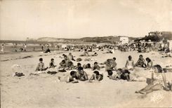 Hendaye CPA the beach and two twins