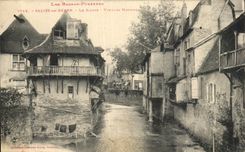 Dirtied CPA of Bearn Saleys Old women houses