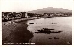 CPA Saint Jean de Luz La plage Vue generale et le Rhune