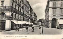 CPA Bayonne the street Bernede