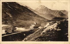 CPA Collar of small St Bernard the French country cottage and the monument the Italian old people's home and White the Beriot Mount