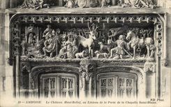 CPA Ambise Le chateau Haut relief au Linteau de la porte de la chapelle Saint Blaise Cerf
