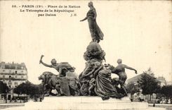 Paris CPA Place de la Nation Le triomphe de la Republique par Dalou