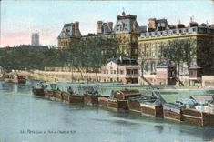 Paris CPA Quai et port de l'hotel de ville