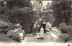 CPA Paris Park montouris the cave