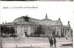 CPA Paris das Grand Palais von den Championen Elysees ist