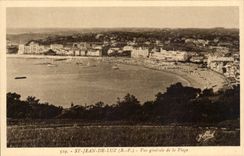 CPA St Jean de Luz Vue generale de la plage