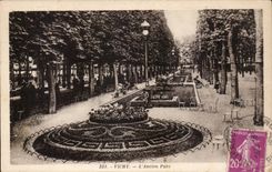CPA Vichy the old park