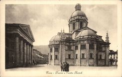 CPA Italien Italien Como Duomo E teatro socaile