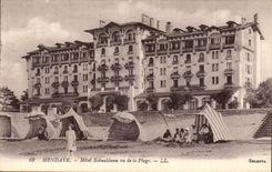 CPA Hendaye Eskualduna Hotel seen of the beach