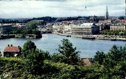 CPA Bayonne Confluence of Nive and Adour the town hall and the cathedral