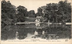 CPA Versailles Park of small Trianon the house of the queen