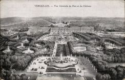 CPA Versailles View of the park and the castle