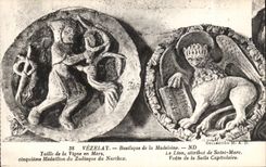 CPA Vezelay Basilique of the Madeleine Cuts vine Medaillon in March of the zodiac of Narthex the lion