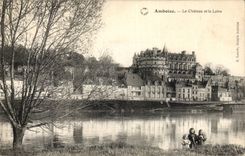 Amboise CPA Le chateau et la Loire