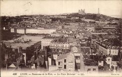 CPA Lyon Panorama of the city the Bellecour place