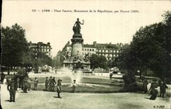 CPA Lyon Places Carnot Monument of the Republic by Peynot (1890)