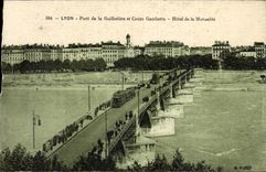 CPA Lyon the bridge of Guillotiere and course Gambetta Hotel of reciprocity