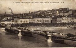 CPA Lyon Bridge Morand Quay Saint Clear and slope of the Russet-red Cross
